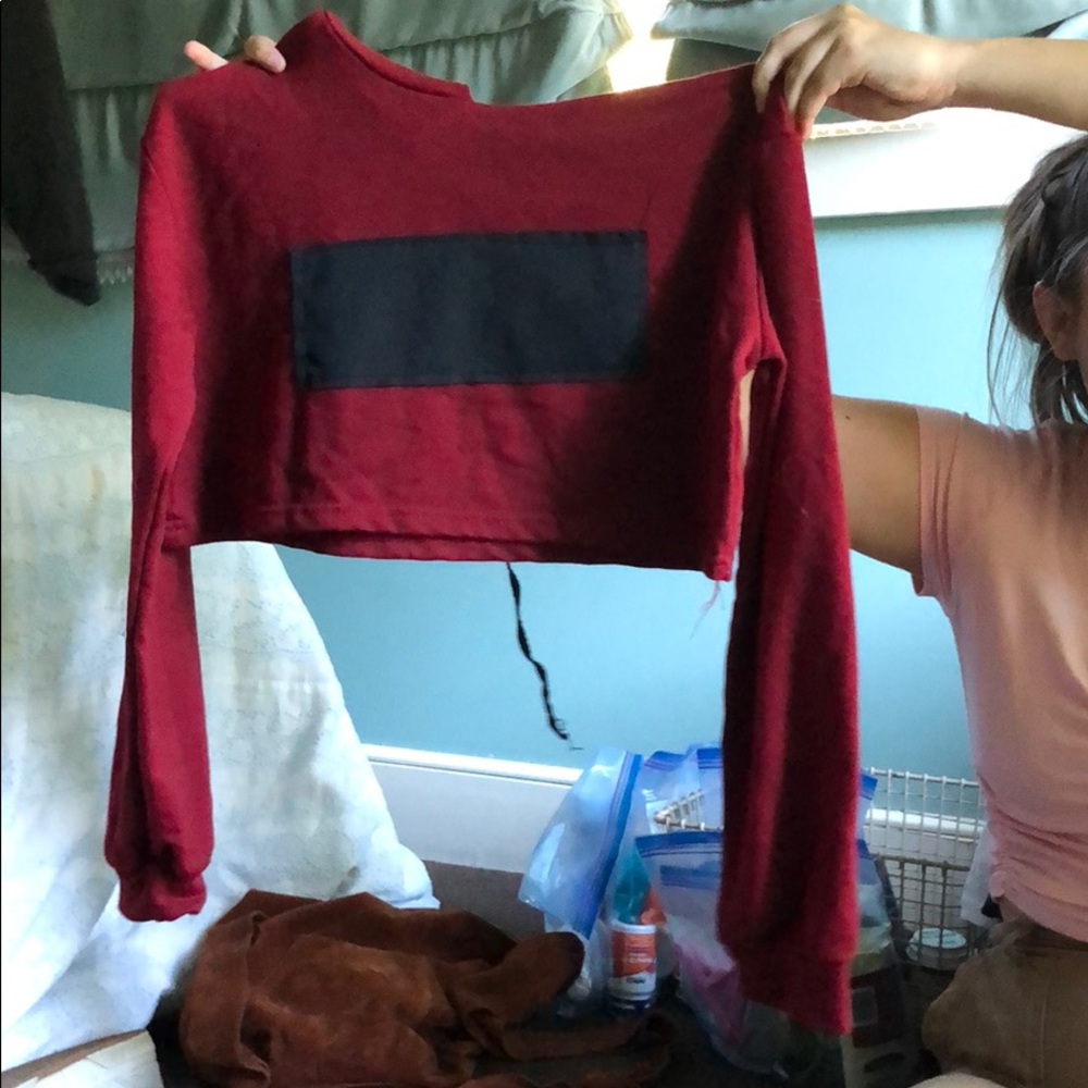 Cropped sweatshirt